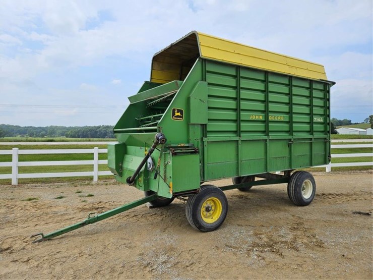 john-deere-714a-image-1