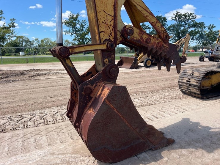 komatsu-pc150-5-image-9
