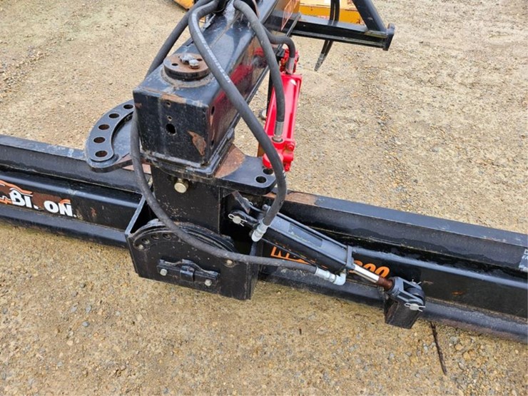 #220-•-bison-nb120-300-10'-3pt-heavy-duty-rear-blade-image-14