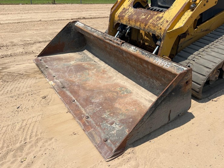 2019-caterpillar-289d3-image-9
