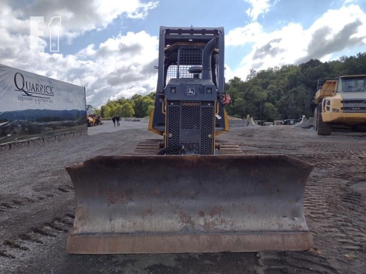 deere-650k-xlt-image-2