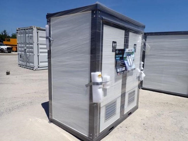 unused-bastone-portable-restroom-image-3