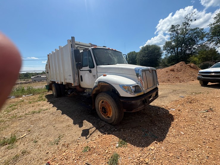 2003-international-durastar-4300-image-3