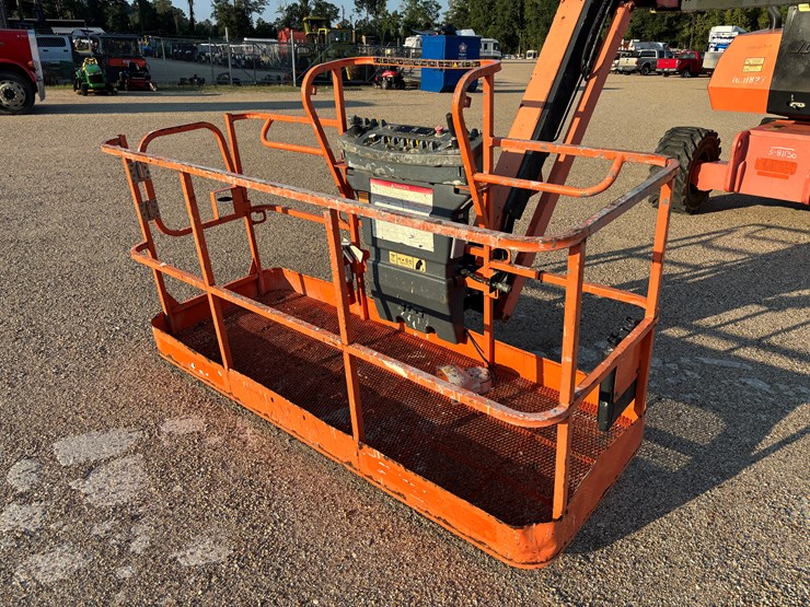 jlg-800aj-image-5