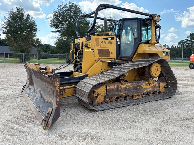 2020-caterpillar-d6n-lgp-image-1