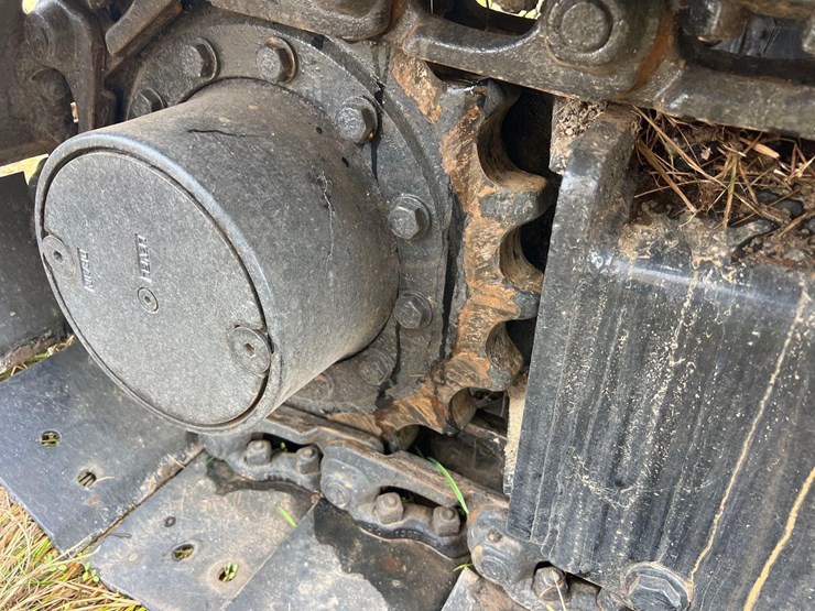 2021-caterpillar-305-image-18