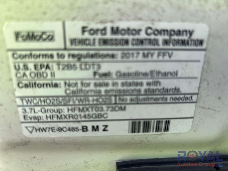 2017-ford-explorer-image-10