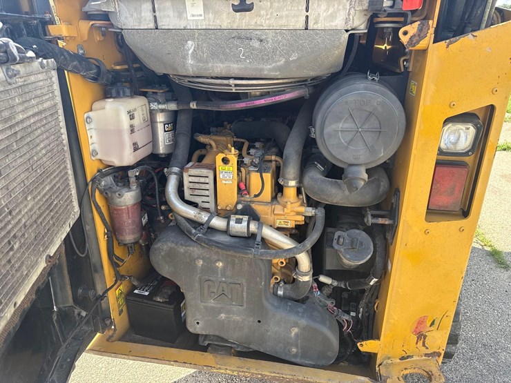 caterpillar-259d-image-12