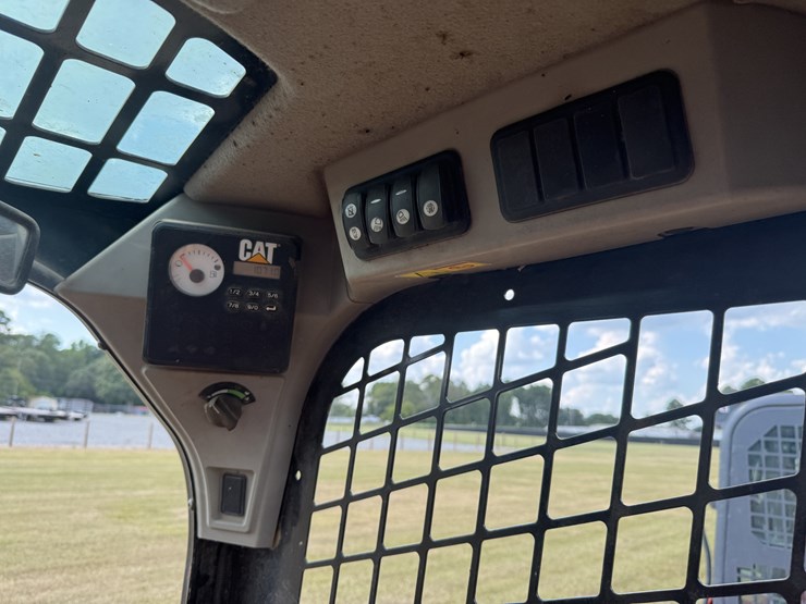 caterpillar-279d-image-15