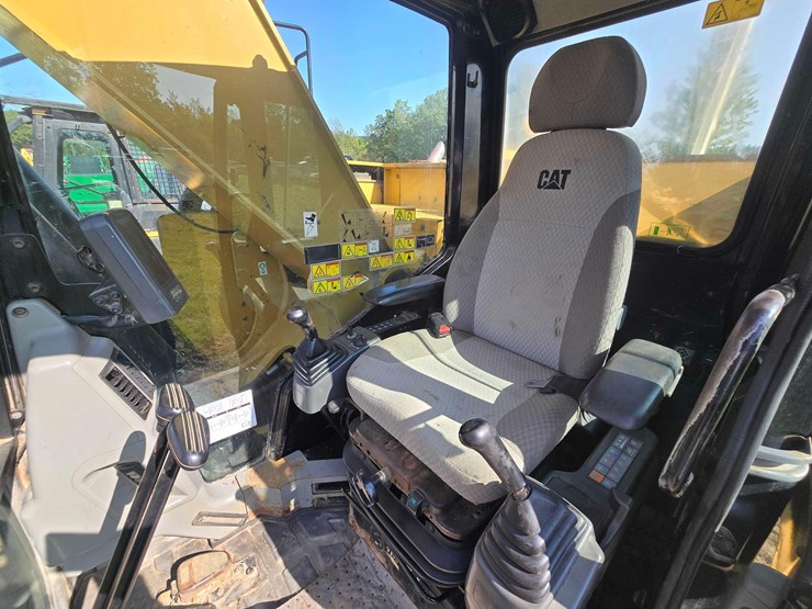 caterpillar-328d-image-18