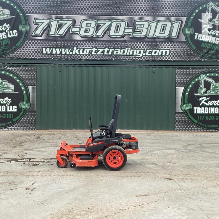 2018 KUBOTA Z122E
