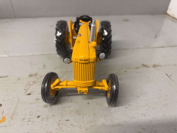 john-deere-720-image-4