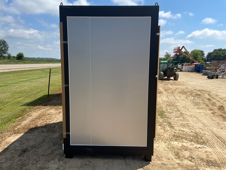 #2429-•-kj-new-portable-restroom-image-10