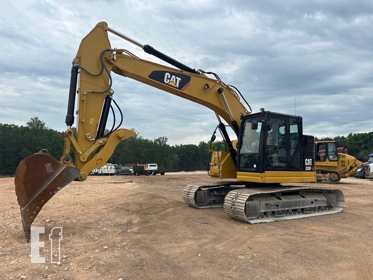 2018-caterpillar-325flcr-image-1