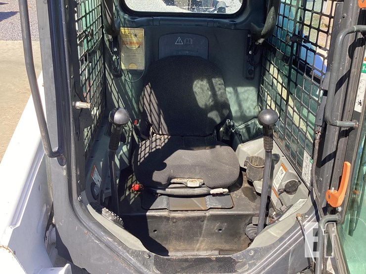 2020-bobcat-t590-image-25