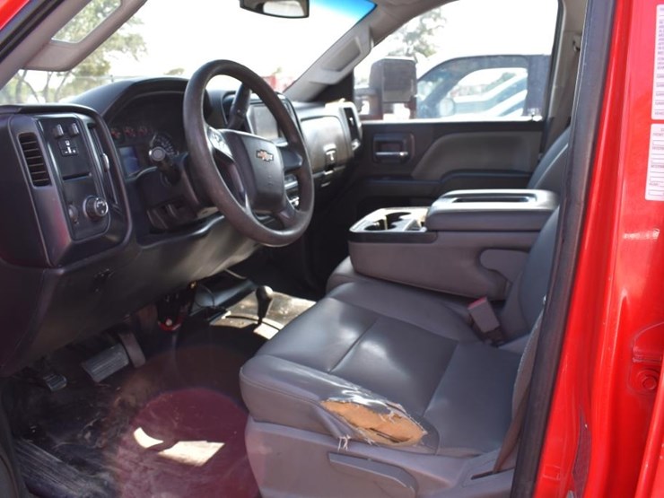 2016-chevrolet-3500hd-image-6