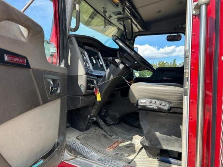 2022-kenworth-t800-image-29