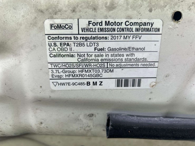 2017-ford-explorer-image-10