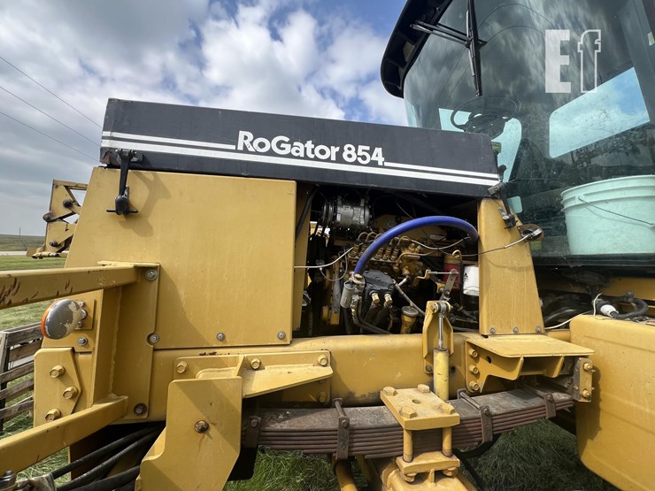 rogator-sprayer-image-14