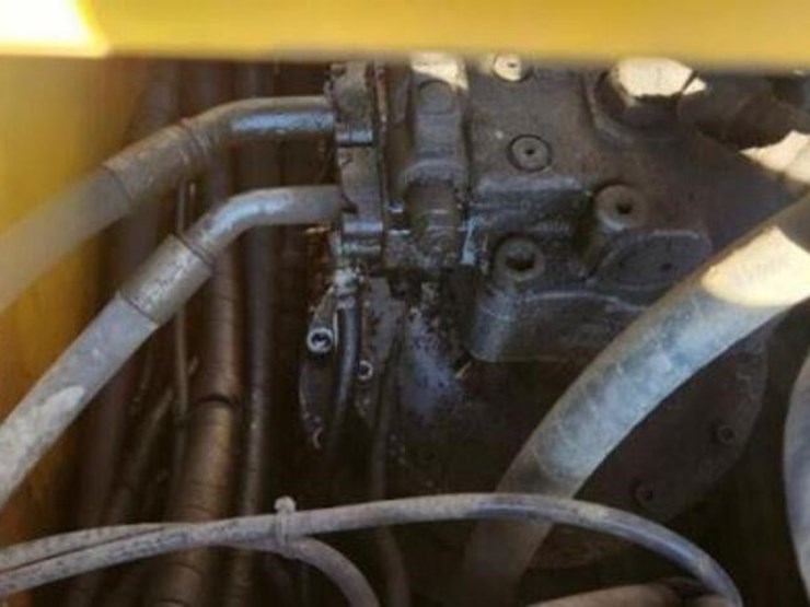 2010-deere-350d-lc-image-25
