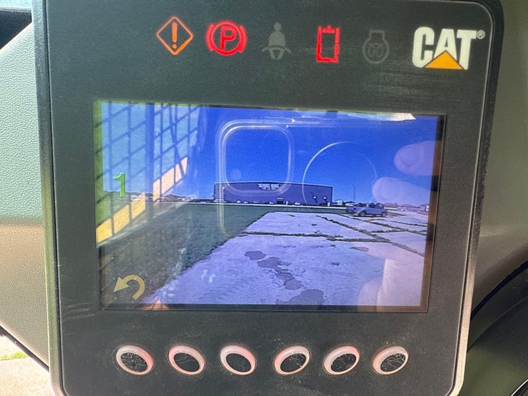 2022-caterpillar-236d3-image-17