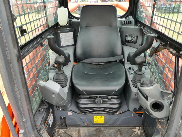 2021-kubota-svl97-2-image-14