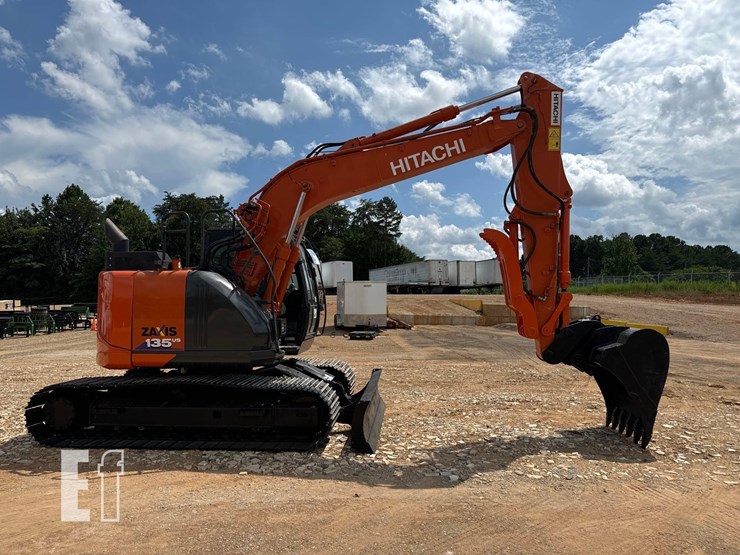 2021-hitachi-zx135us-6-image-3