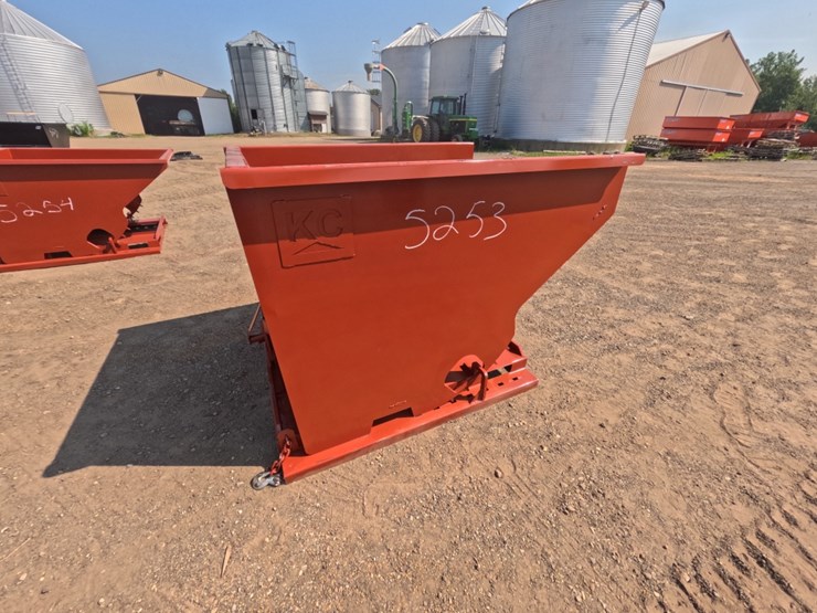 #5253-•-2-yard-self-dumping-hopper-image-1