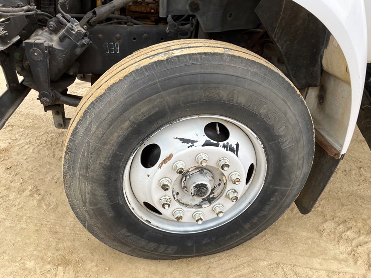 2001-ford-f750-image-101