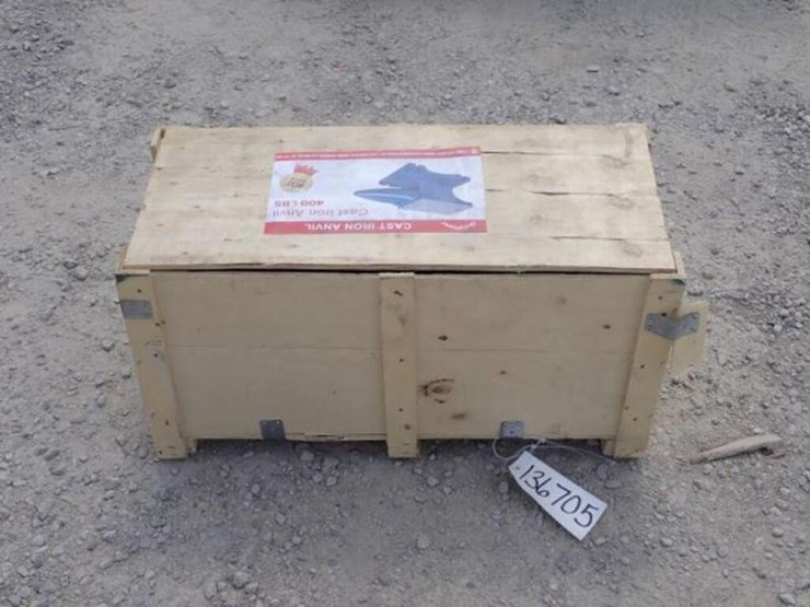 unused-great-bear-single-horn-400-lb-anvil-image-5