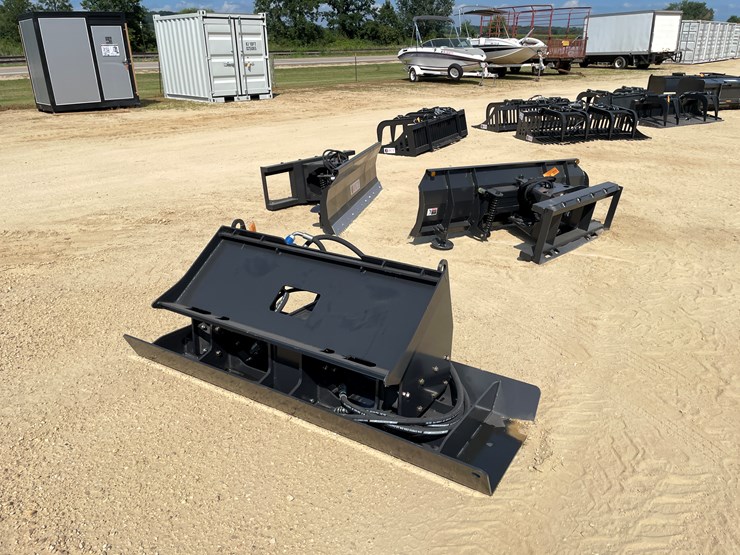 #2502-•-jct-skid-steer-vibratory-plate-compactor-attachment-image-6