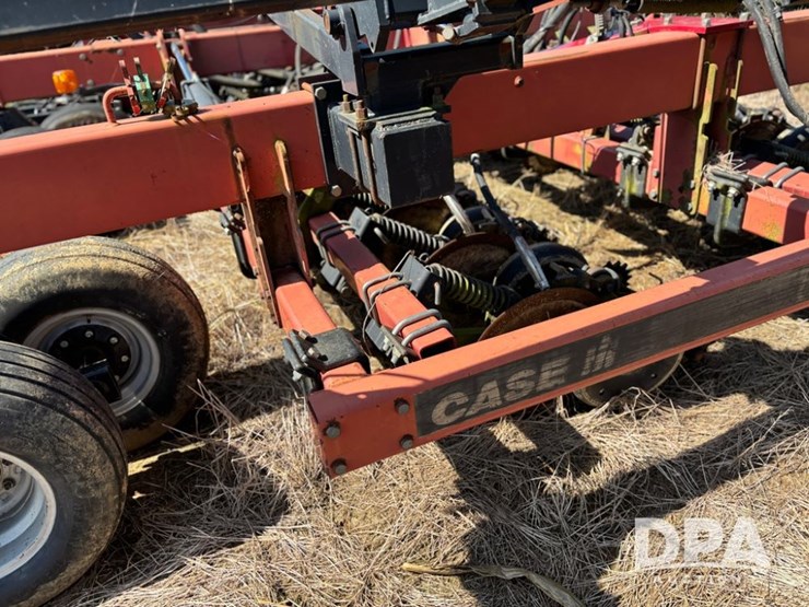 case-ih-2400-image-37