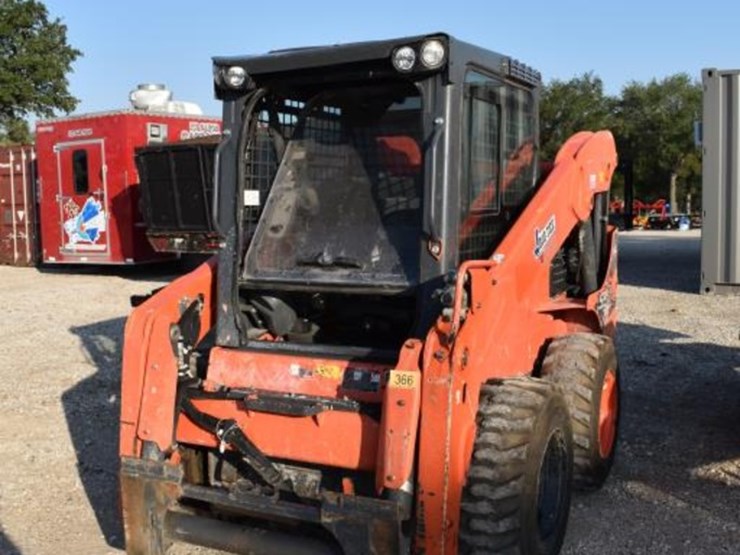 kubota-ssv75-image-1