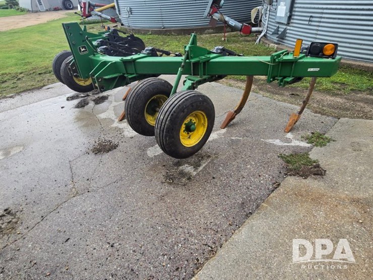 john-deere-910-image-2