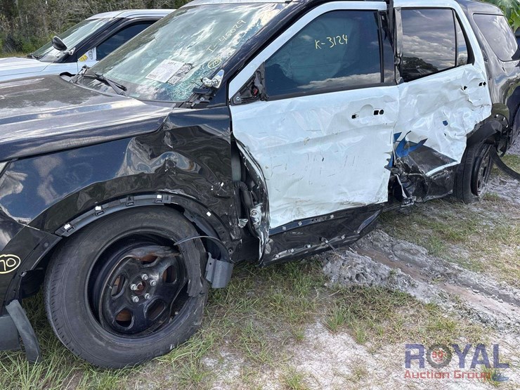 2019-ford-explorer-image-6