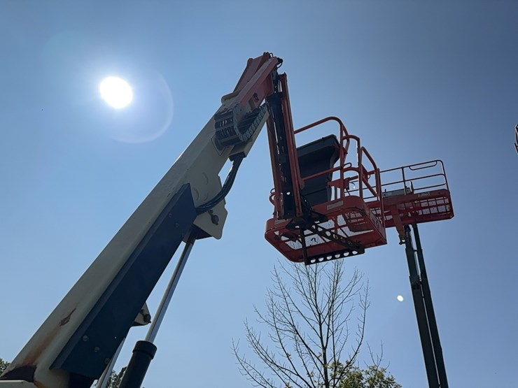 jlg-e400ajpn-image-15