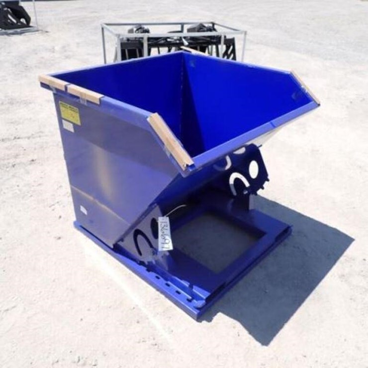 UNUSED Great Bear Self Dumping 1 CY Hopper