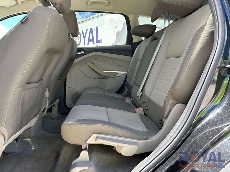 2014-ford-escape-image-19