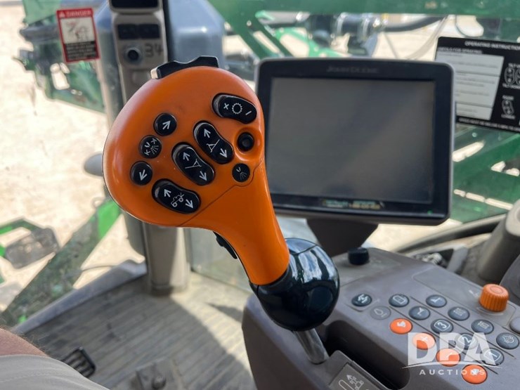 2014-john-deere-r4038-image-83