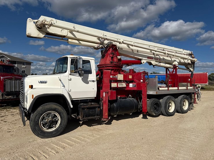ford-l8000-image-1