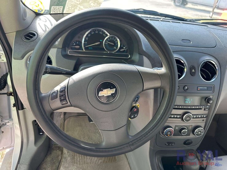 2010-chevrolet-hhr-image-11
