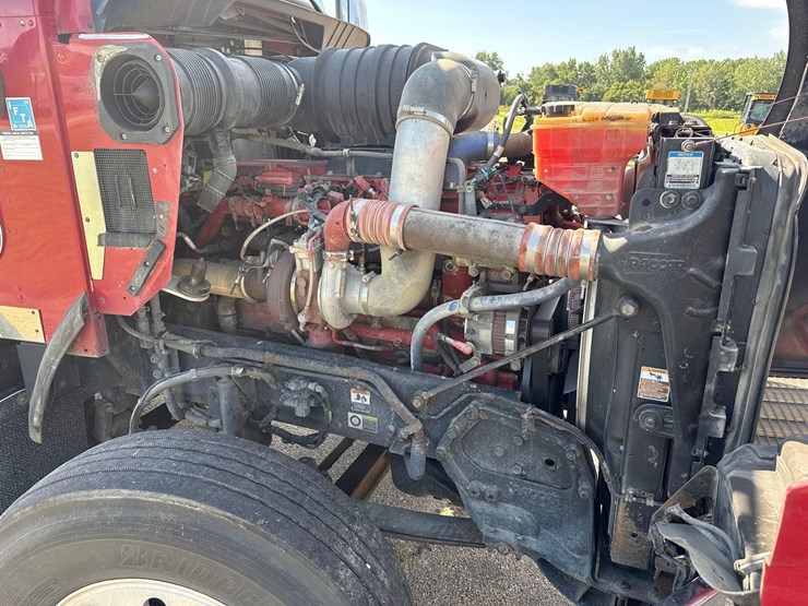 2013-kenworth-t800-image-13