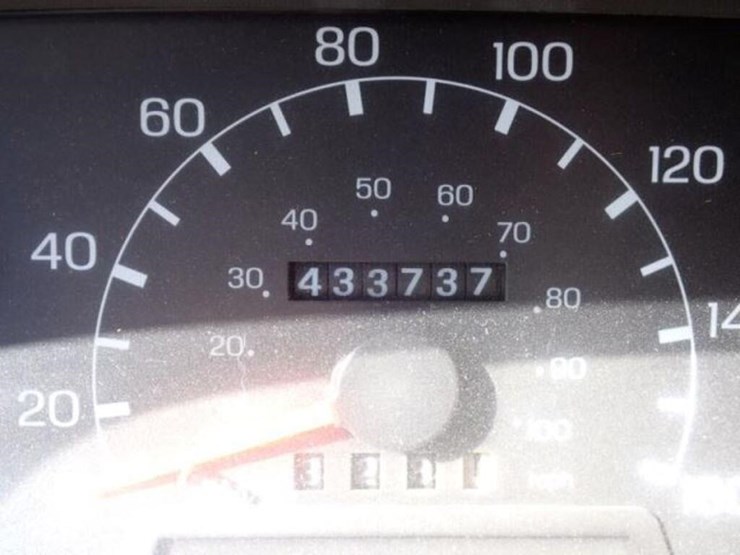 2005-ford-f750-xlt-image-17