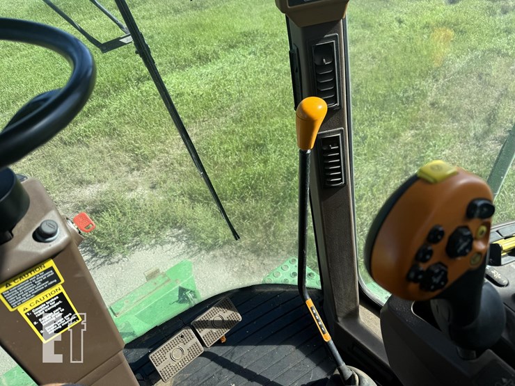 2006-john-deere-9760-sts-image-42