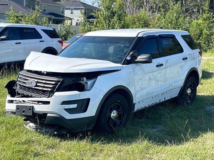 2018-ford-explorer-image-1