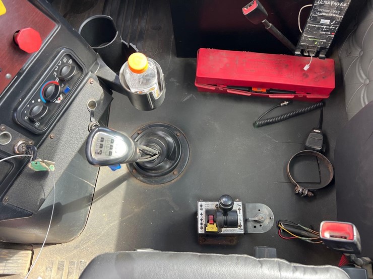 2017-western-star-4700sf-image-25