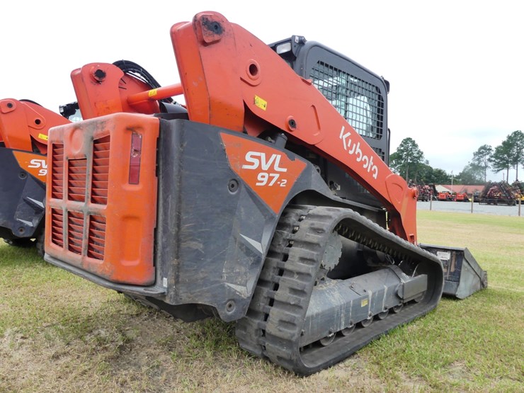 2023-kubota-svl97-2-image-3