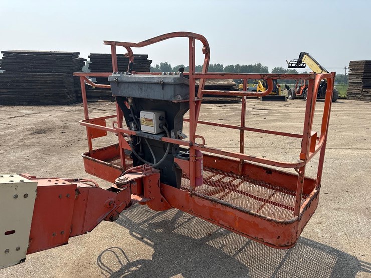 jlg-600s-image-9