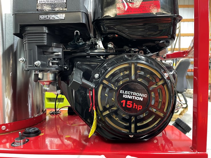 #2752-•-new-magnum-4000-hot-water-pressure-washer-image-11