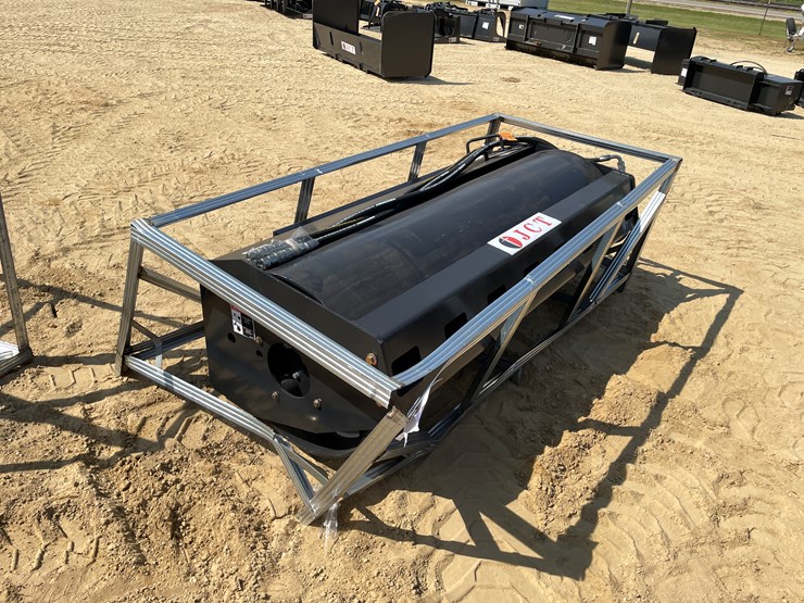 #2493-•-jct-heavy-duty-72"-skid-steer-vibratory-roller-image-3